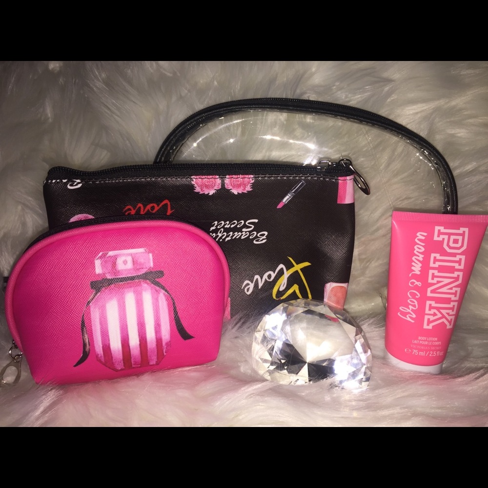 Nollia Makeup Bag & Victoria Secret Pink Lotion